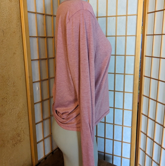 Velocity, open back athletic top, NEW with tags, large FINAL PRICE DROP ๐ง๐ง๐ง - Picture 3 of 7